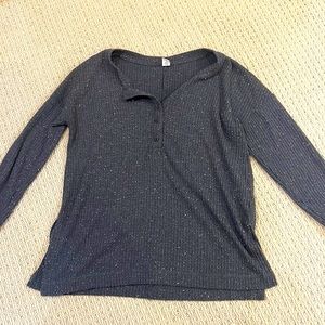 Old Navy Women’s sweater